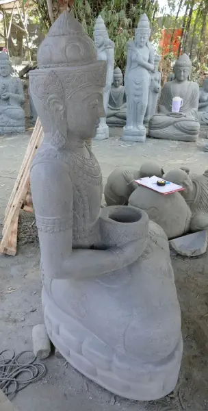 Product image 5 of the product “Seated Buddha in Thai style made of Riverstone, Holds a vessel in his hands, H. 150cm. ”