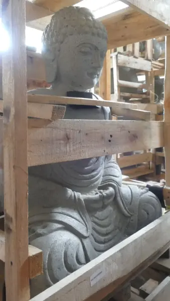Artikelbild 5 des Artikels “Sitzender Buddha aus hochwertigem Flussstein mit der Handgeste 