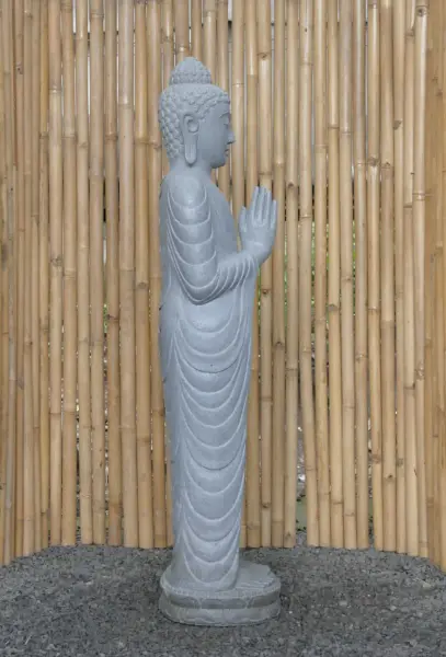 Artikelbild 6 des Artikels “Stehender Buddha aus Flussstein, Position Namaskara, H. 151cm. “