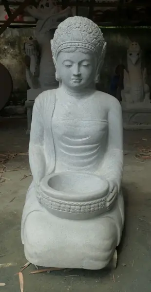 Product image 7 of the product “The sculpture is Princess of Bali (Seated Ladies) made from Riverstone, H. 93 cm ”