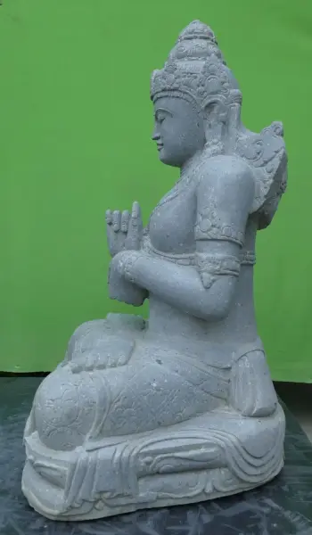 Product image 9 of the product “Seated Dewi Sri made of Riverstone in Dharmachakra gesture of wheel of the teaching of the Dharma, H. 80cm. ”